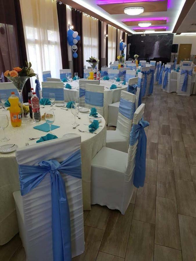Hostal La Pared Торрес-де-ла-Аламеда Экстерьер фото